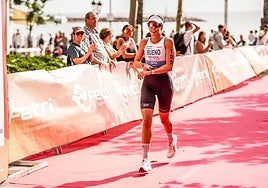 La triatleta Patricia Bueno, líder nacional en media y larga distancia