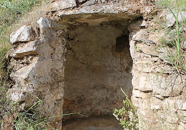 Antigua fuente cerca del arroyo del Muerto