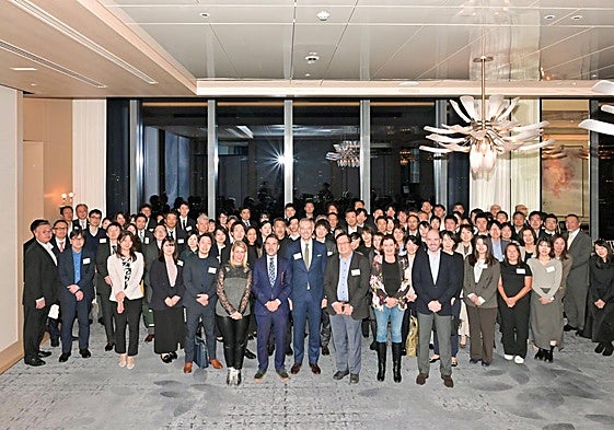 Florido y González tras una de las presentaciones de los destinos en el mercado japonés.