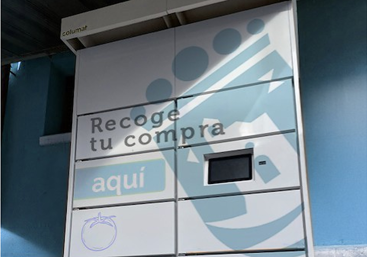 Imagen de las taquillas inteligentes instaladas en el Mercado Central marbellí.