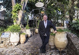 Martín Berasategui, en el puente romano que da nombre al hotel marbellí.