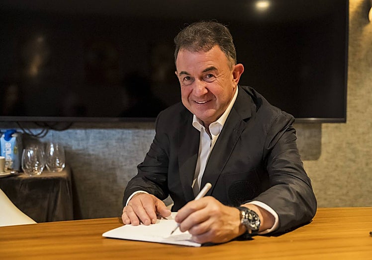 El cocinero vasco, antes de la entrevista.