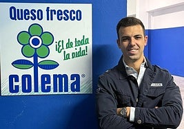 Javier Jiménez, el hijo del gerente, que también trabaja ya en la empresa, es la tercera generación en Quesol S. L.