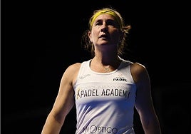 Carolina Navarro supera la primera criba en el torneo de su despedida