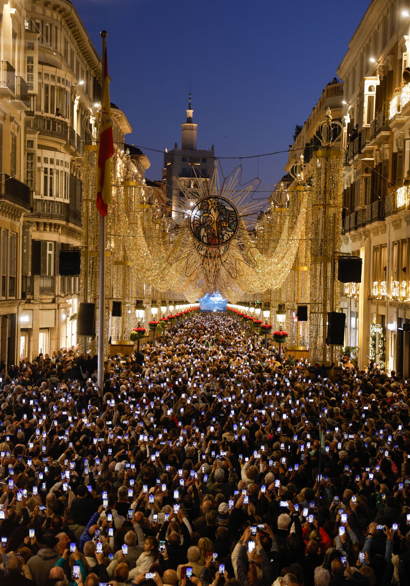 Calle Larios estrena nuevo alumbrado: 'Natividad de luz'