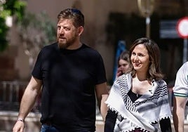 Ione Belarra junto al portavoz de Con Málaga, Nicolás Sguiglia.