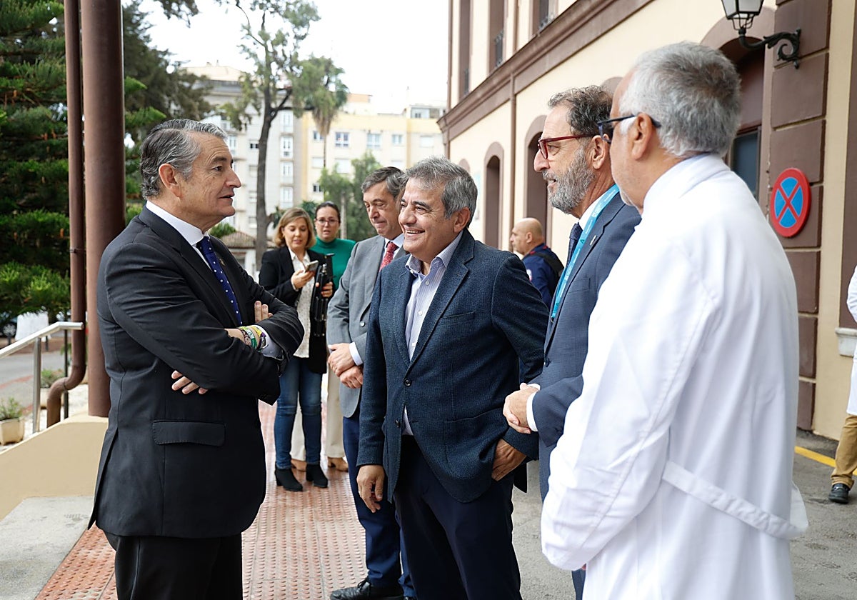Antonio Sanz, durante una reciente visita al Hospital Civil de Málaga.