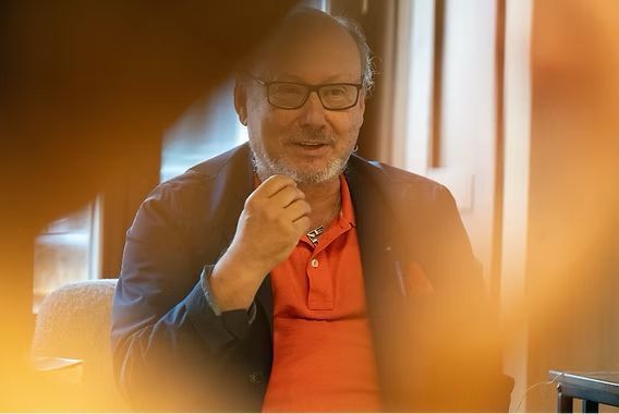 Javier Otaola, autor de 'La Ilustración escarmentada'.