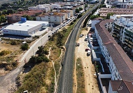 Vista aérea del tramo de terreno sin urbanizar entre las calles Cuevas del Becerro y José Díaz Giles.