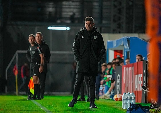 Funes, en el área técnica en El Prado, el miércoles en Talavera.