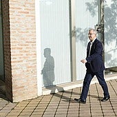 El alcalde de Estepona, en una imagen de archivo cuando acudió a declarar al juzgado.