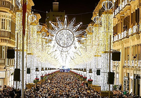 La nueva iluminación en calle Larios, creada por Iluminaciones Ximénez .