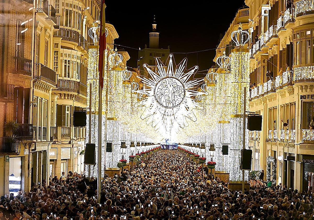 La nueva iluminación en calle Larios, creada por Iluminaciones Ximénez .