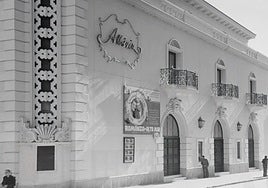 Albéniz, el último cine de Málaga, cumple 80 años