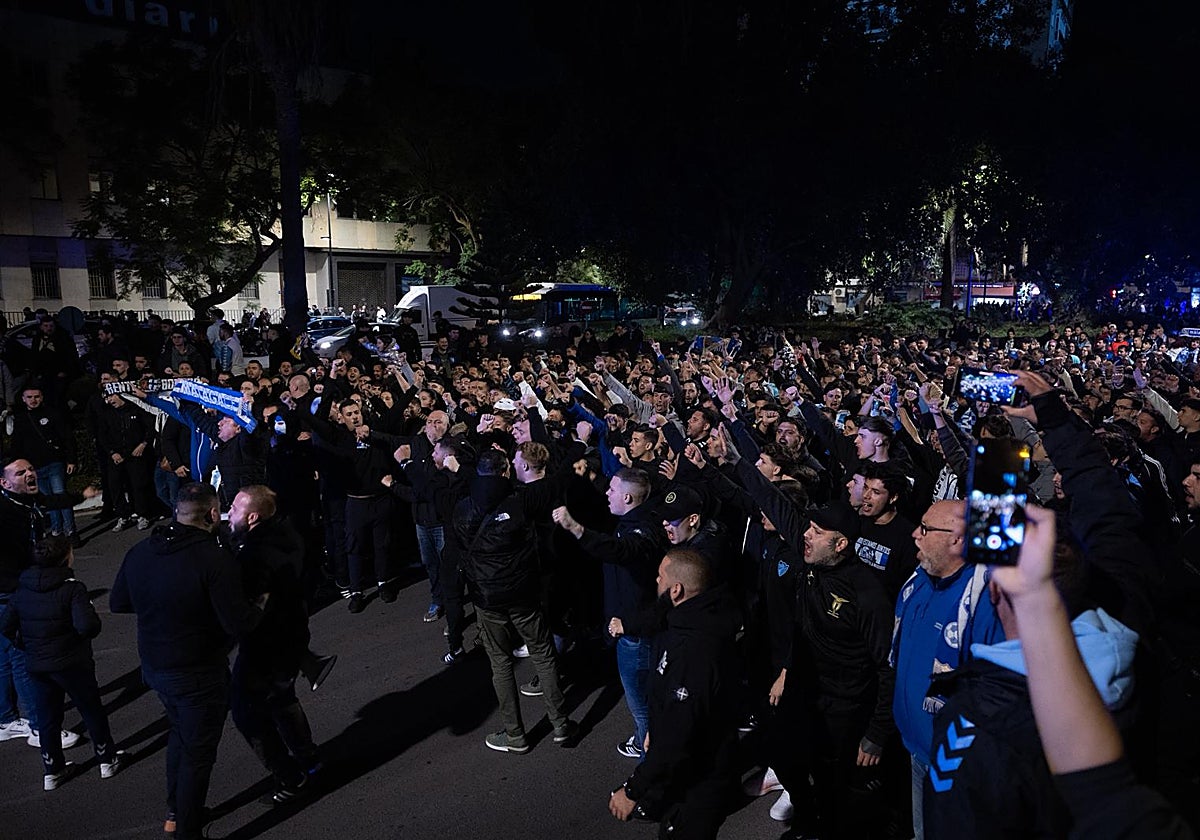 Imagen de la protesta que llevó a cabo el Frente Bokerón contra la situación judicial del Málaga.