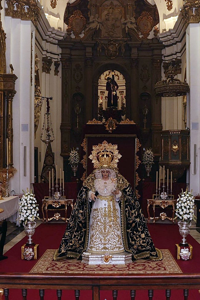 Virgen del Traspaso y Soledad de Viñeros.