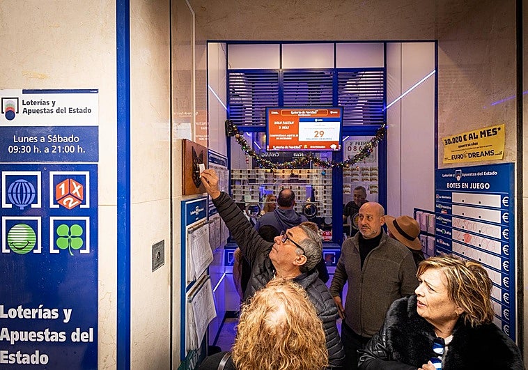 Málaga vuelve a batir un récord en la venta de lotería de Navidad al alcanzar los 104,5 millones