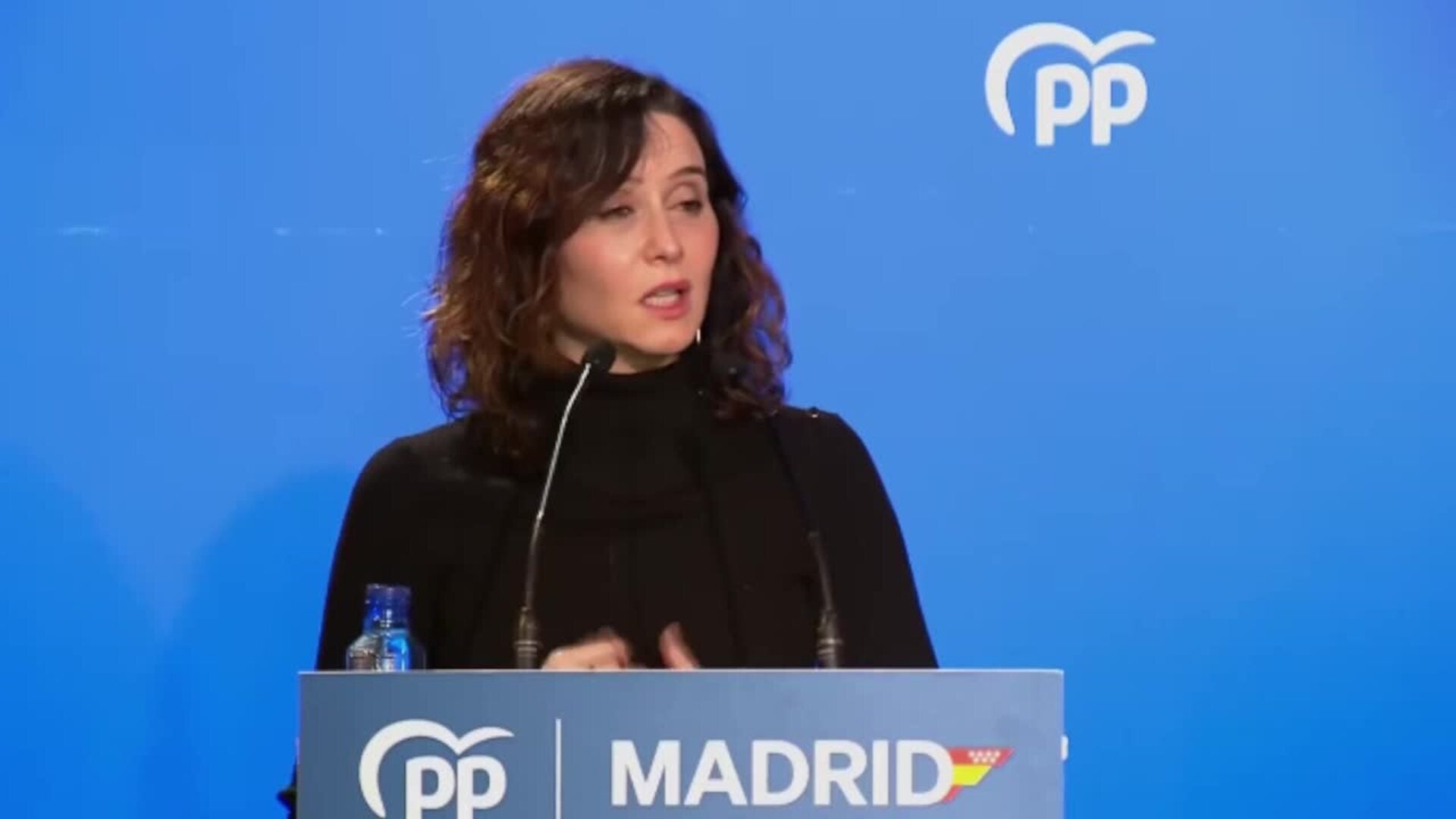 Ayuso carga contra un Gobierno catalán que "se oculta en los gestos"