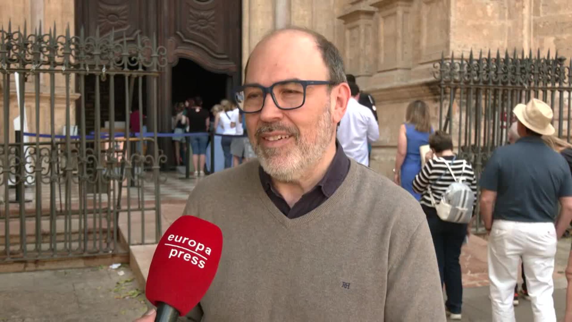 Libro de condolencias por el papa Francisco abierto hasta su misa en la Catedral de Málaga