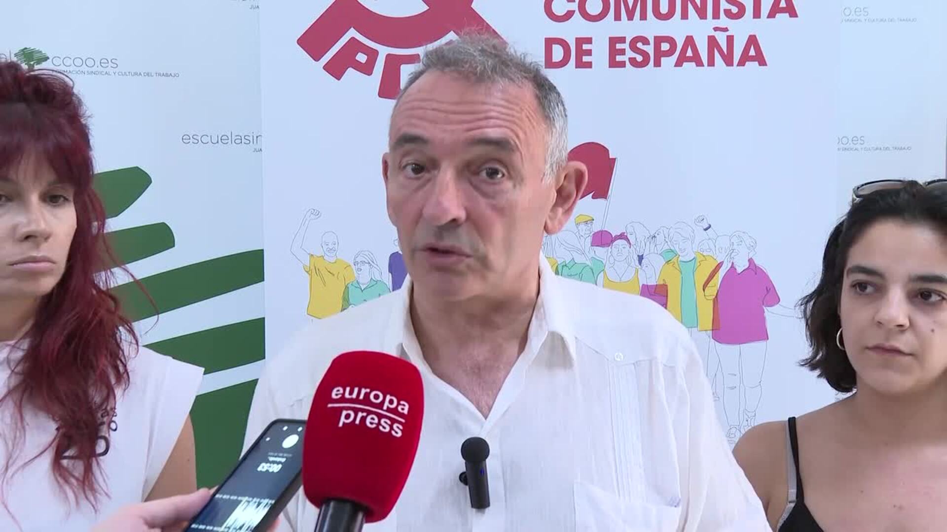 Enrique Santiago advierte de que el rearme limita el Estado social