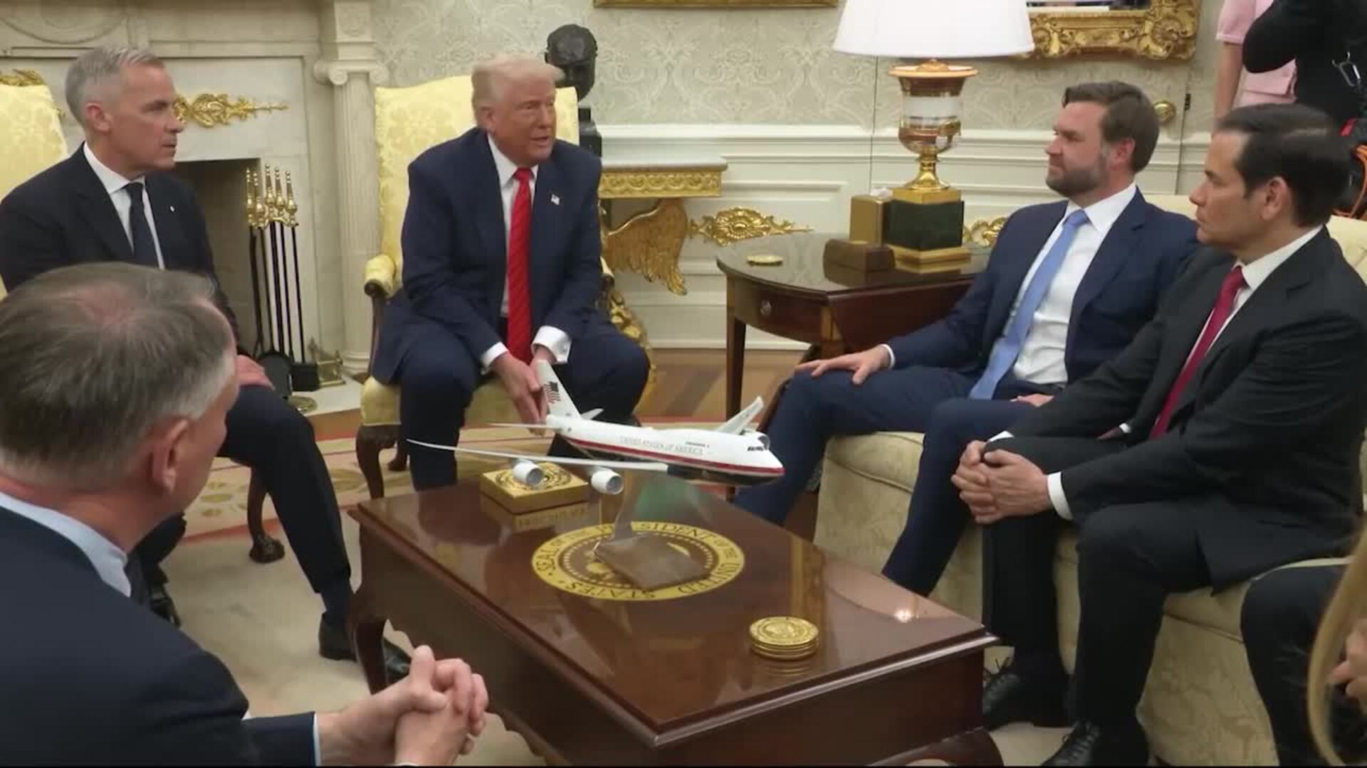Trump anuncia un arancel del 35% a las importaciones de Canadá a partir de agosto