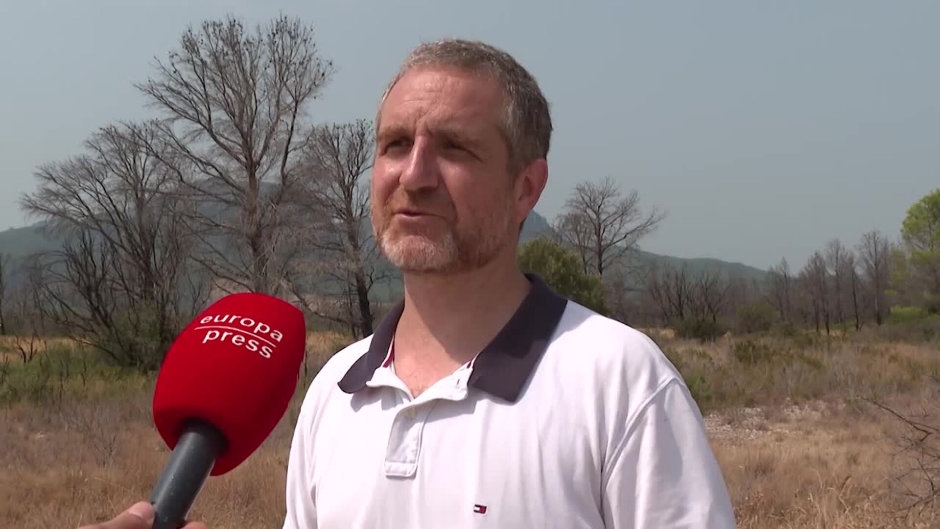 Catedrático dice que en España hay suficientes aviones antiincendios y pide "desarrollo rural"