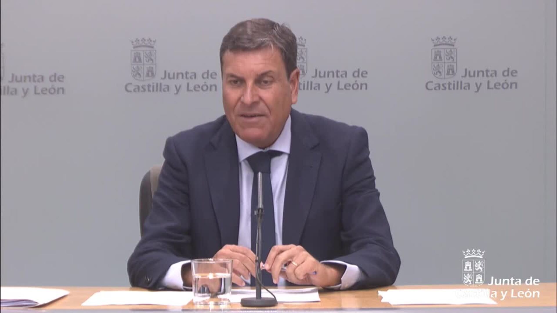 Mañueco está "centrado al 100%" en la gestión de incendios: "Habrá tiempo para debates"