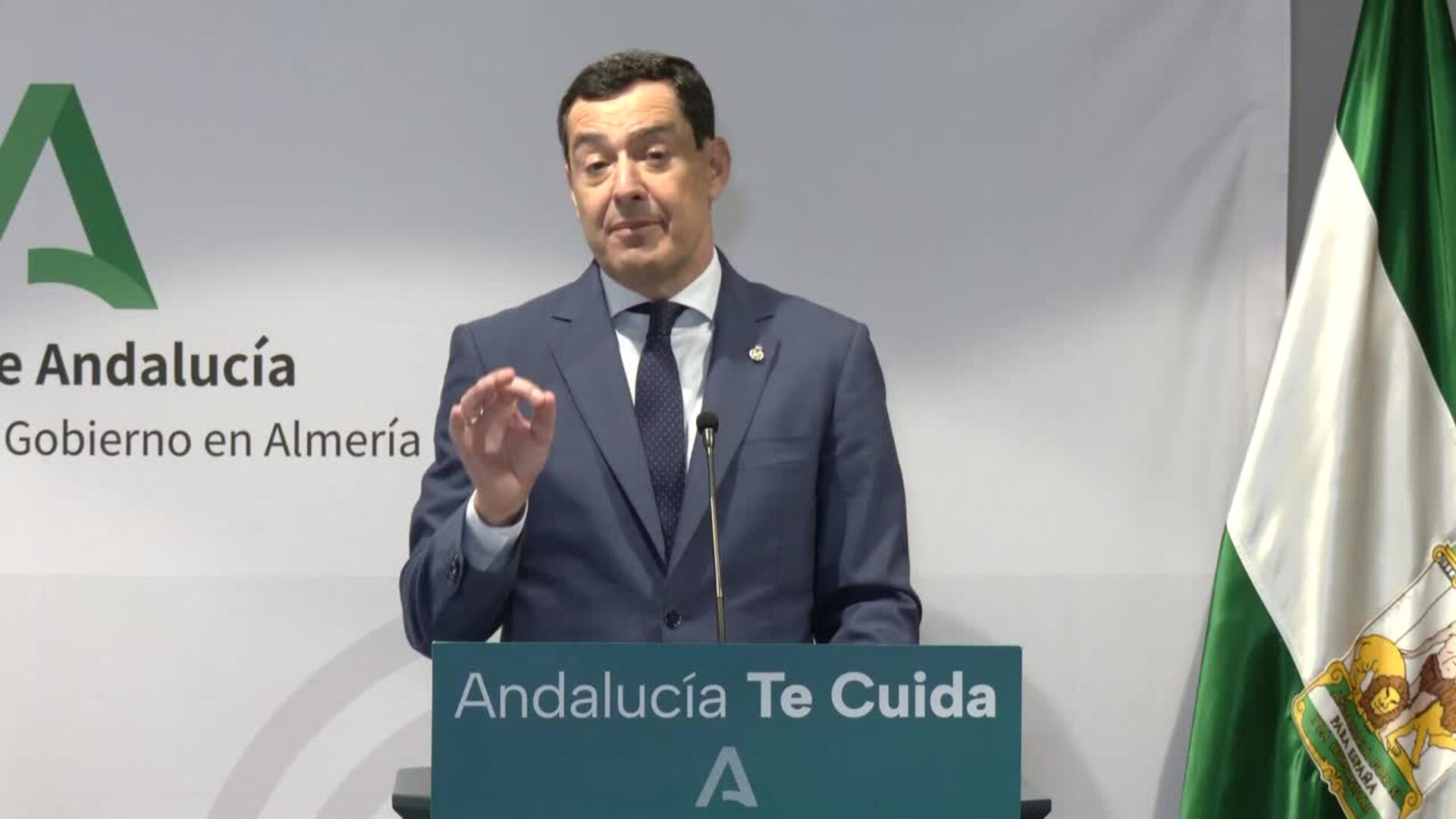 Moreno afirma que se trabaja "contrarreloj" para solventar los cribados de cáncer de mama