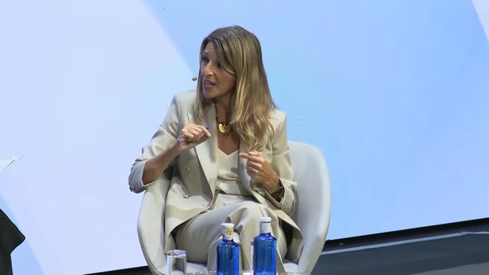 Díaz dice que con el salario mediano en España no se puede vivir con dignidad en ninguna ciudad