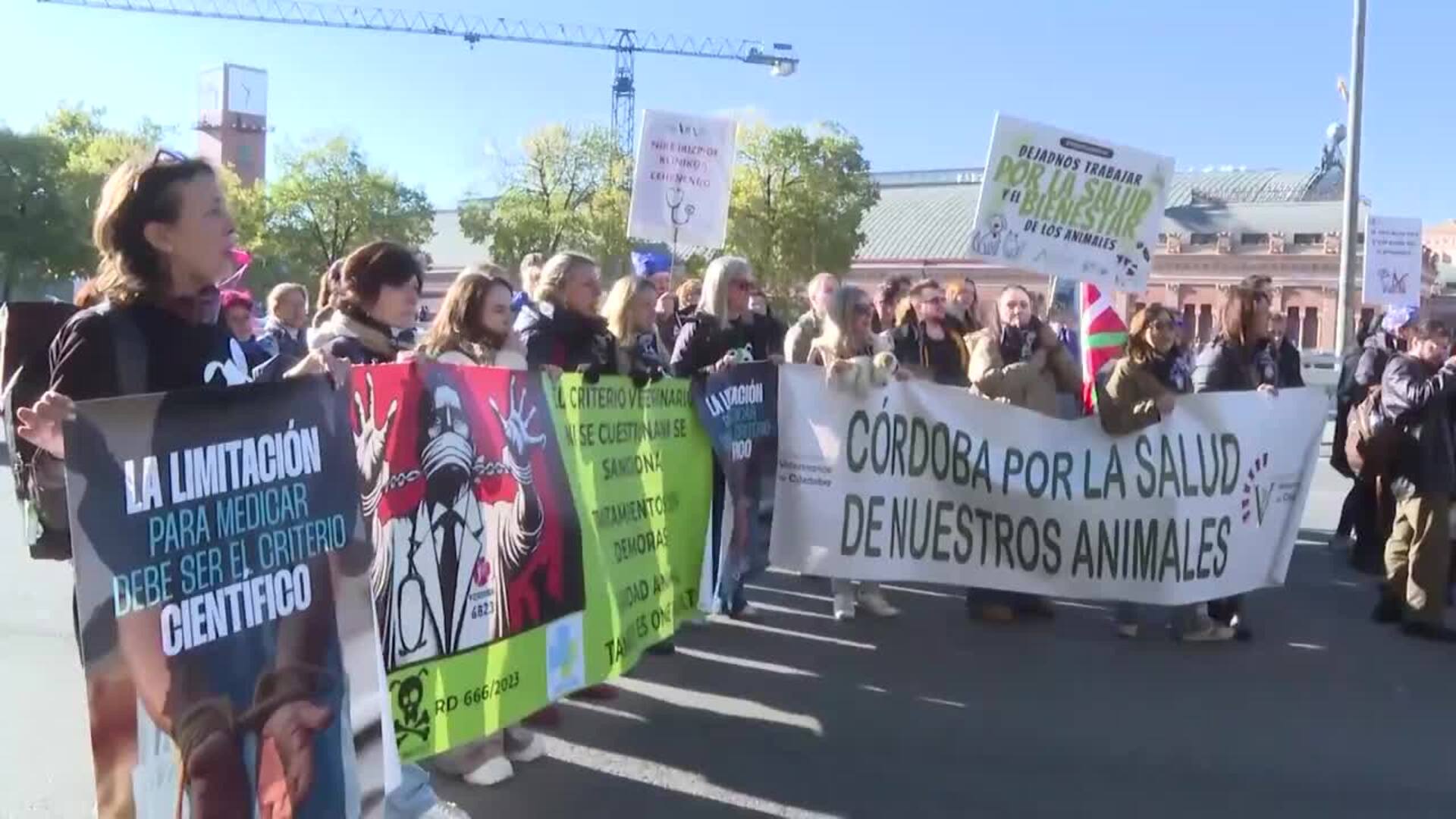 Veterinarios exigen a Agricultura la derogación de la Ley del Medicamento