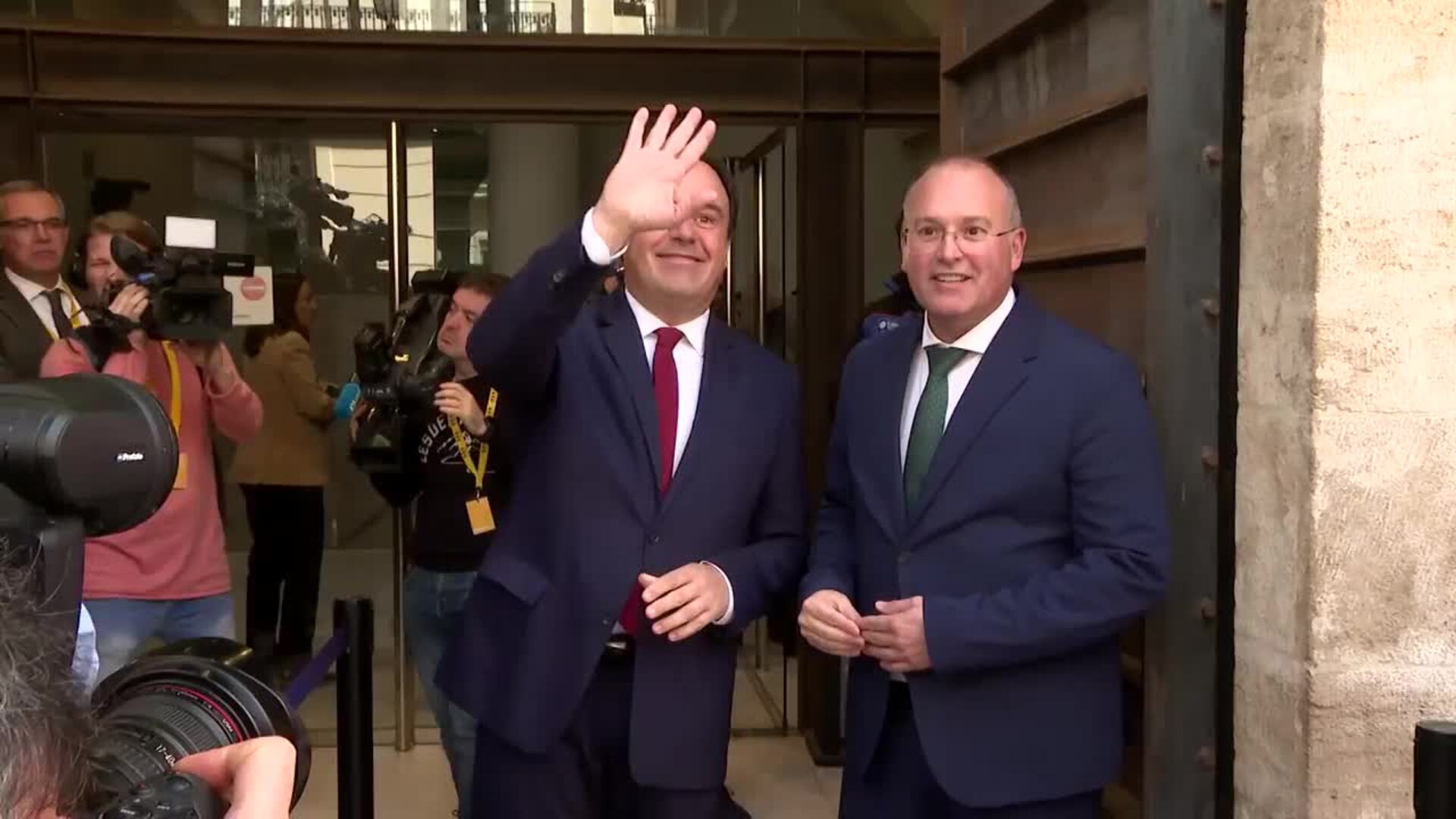 Tellado alaba a Llorca en su toma de posesión: "Será un gran presidente"