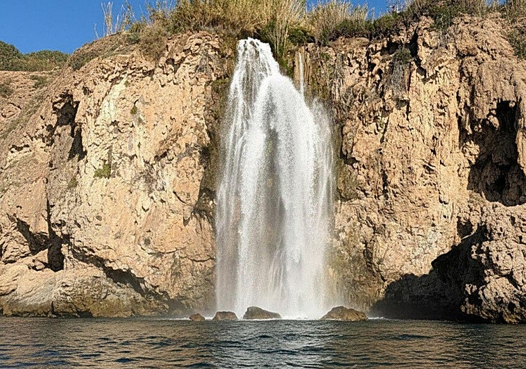 La Cascada Grande de Maro resurge con fuerza tras las últimas lluvias