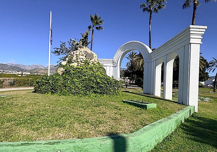La historia del 'Rapto de Europa': el monumento que cumple cuarenta años como símbolo europeísta en Nerja