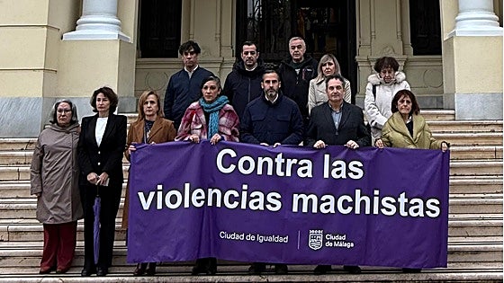 Entre minutos de silencio y la marcha de la fotógrafa de cabecera de Paco de la Torre