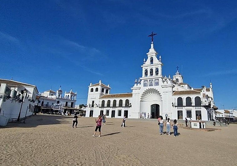 Se enfrenta a una sanción de hasta 30.000 euros por dar un falso aviso de emergencia en El Rocío