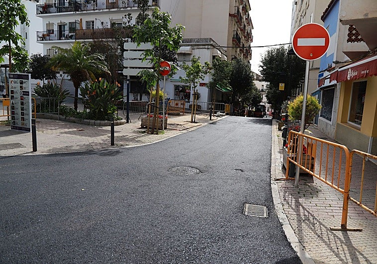 La previsión de lluvias para la renovación del asfaltado en el Casco Histórico de Marbella