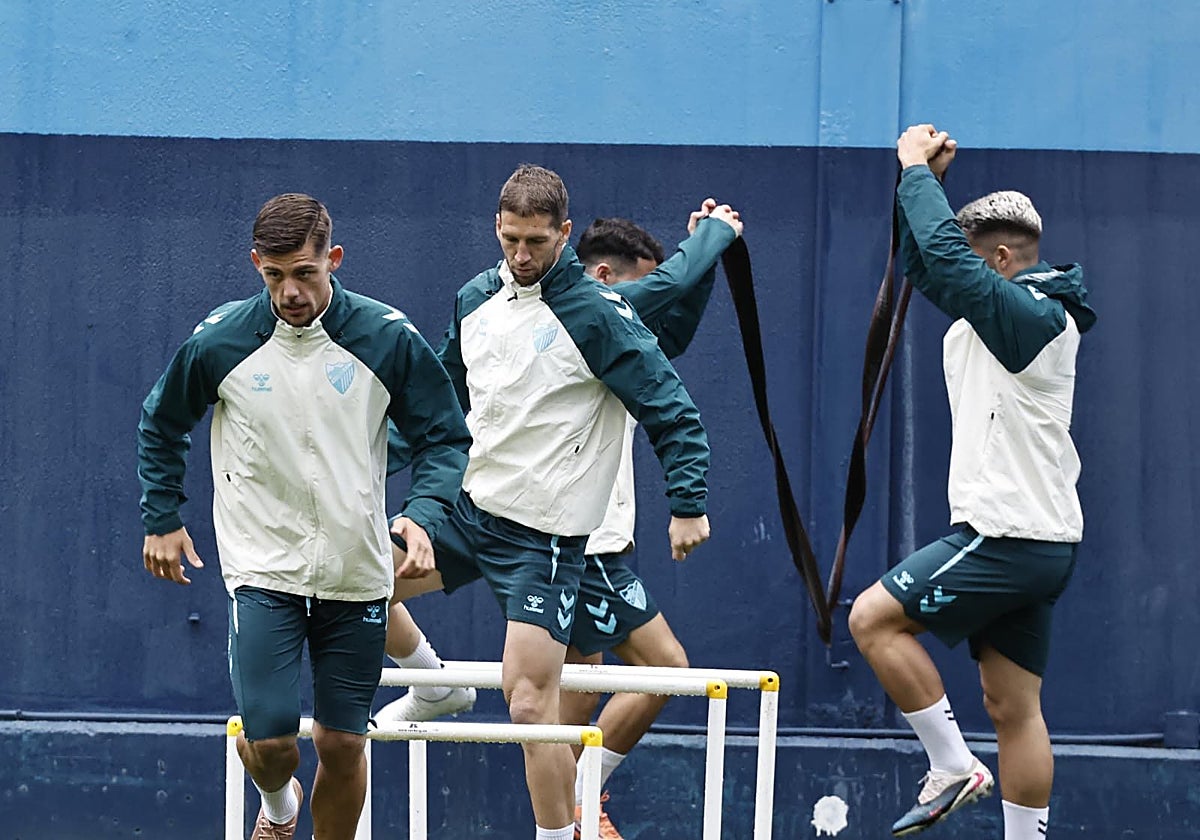 Sesión de entrenamiento del Málaga CF previa al duelo