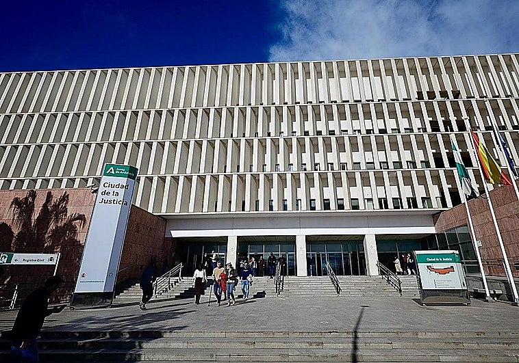 Confirman la condena de prisión para un hombre por arrancar un trozo de oreja a otro de un mordisco en una pelea en Ronda