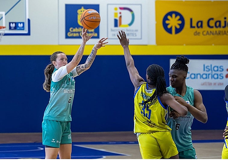 El CAB Estepona, con la salvación casi atada, aspira ahora al ‘play-off’ por el título