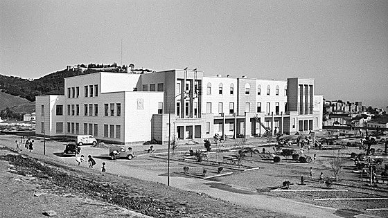 Estampas de Málaga | El Ejido. Ciudad Educativa