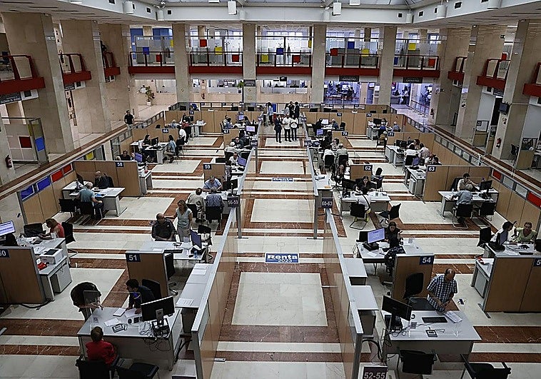 Huelga en la Agencia Tributaria en plena campaña de la renta: estas son las fechas fijadas