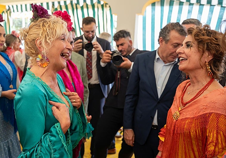 María Jesús Montero afea a Juanma Moreno que se crea ganador antes de votar