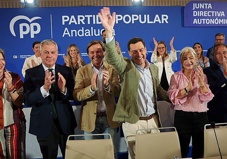 Juanma Moreno señala el límite de un posible pacto: «Llegué aquí siendo yo y seguiré siendo el mismo»