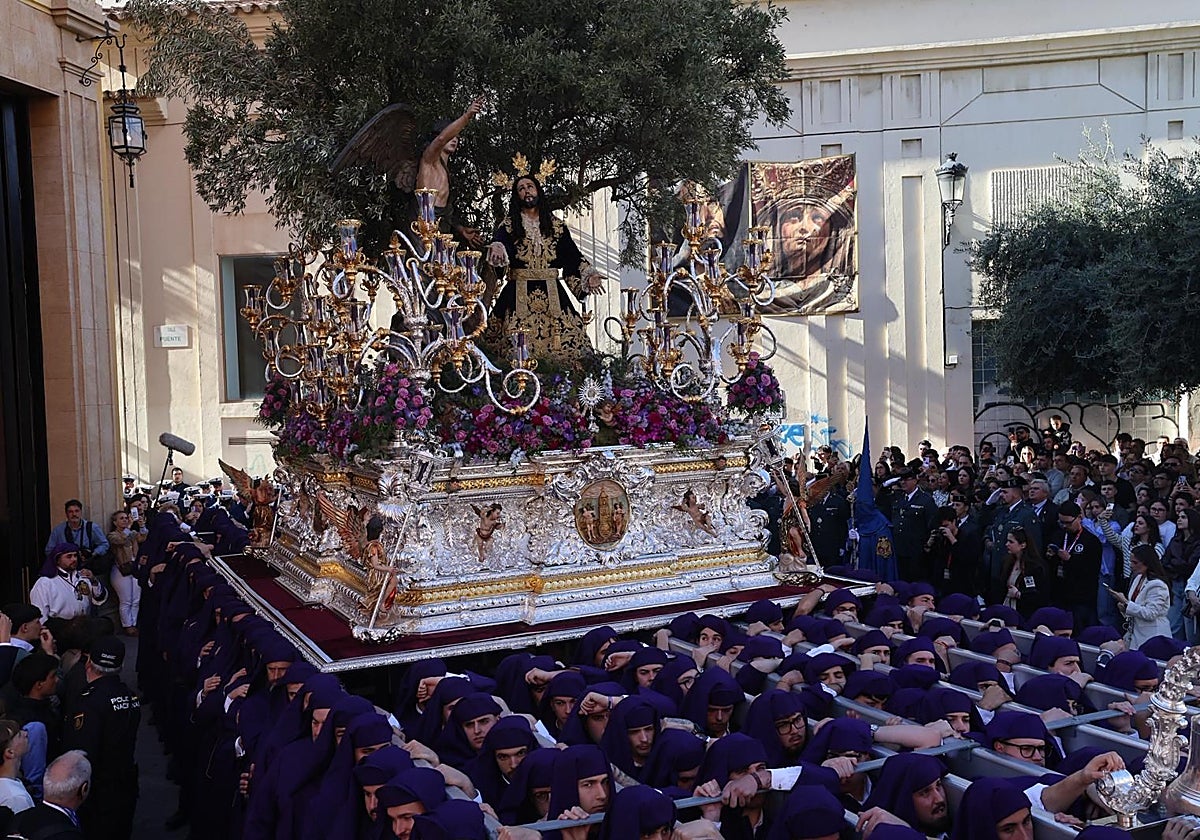 La Archicofradía del Huerto de Málaga baraja pasar a la mañana del Domingo de Ramos