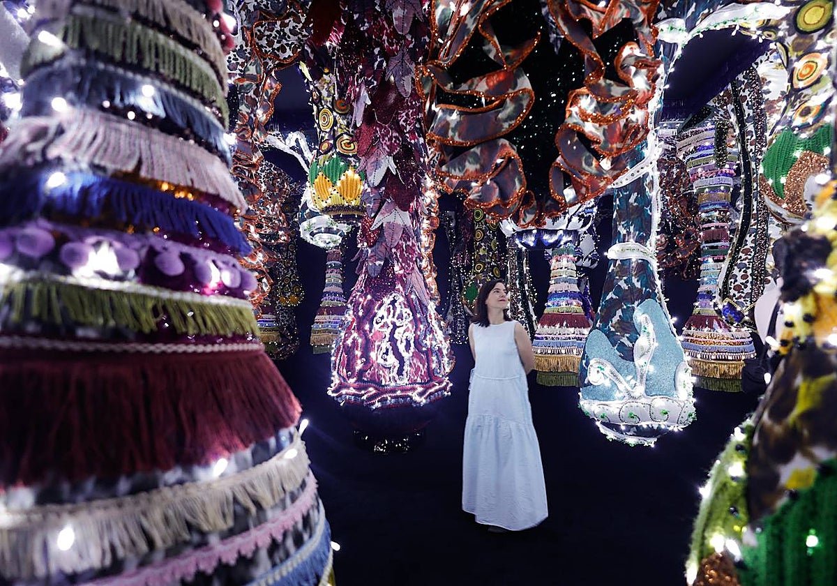 El ganchillo monumental de Joana Vasconcelos deja pequeño el Museo Picasso Málaga
