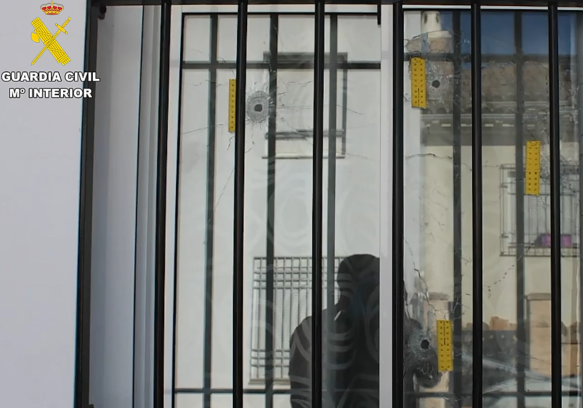 Resuelven el tiroteo de Cuevas Bajas: dos detenidos tras usar un arma de guerra y huir a Torremolinos