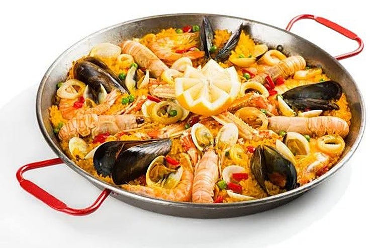 La paella, el plato que más une a los andaluces