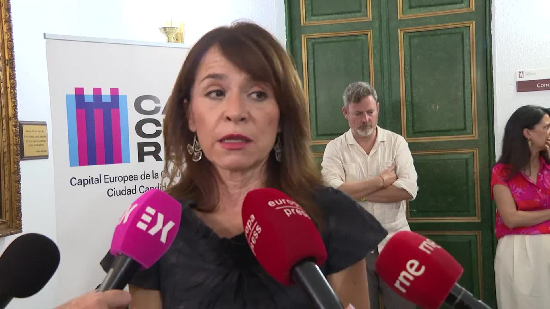 PSOE de Cáceres: La moción de la Cruz debatida en el pleno es "una perversión democrática"