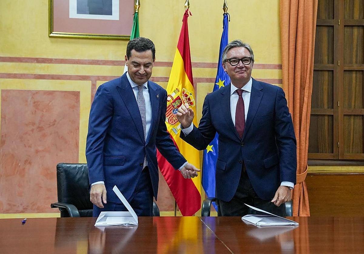 Juanma Moreno y Manuel Gavira.