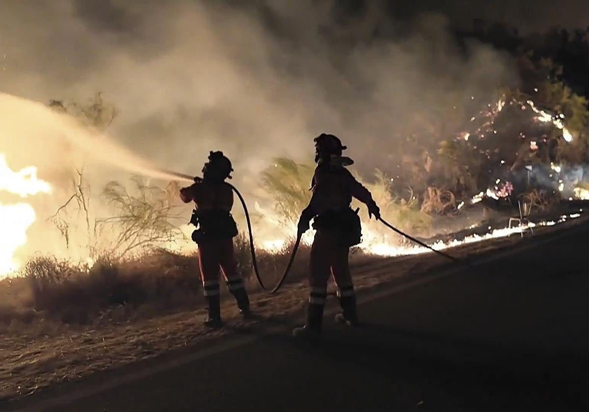 La Junta recibe más de 500 llamadas de personas «ilocalizadas» en el incendio de Los Gallardos